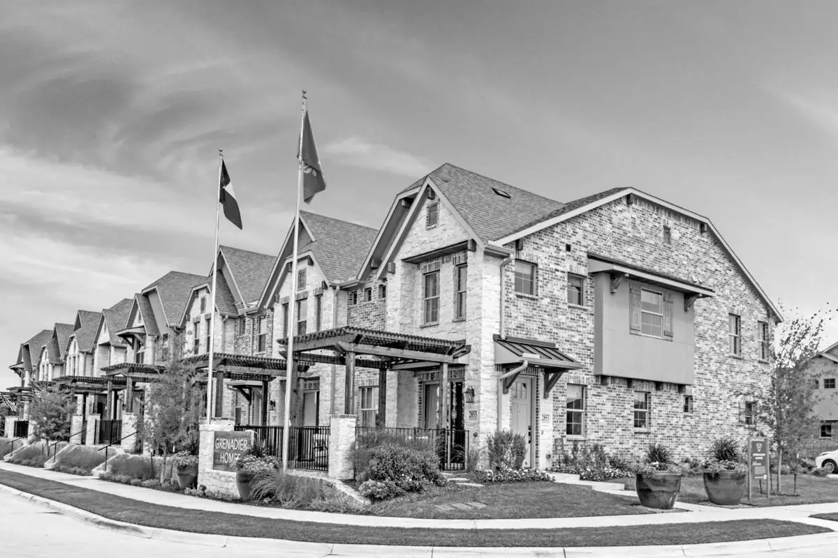 Townhomes near Grandscape in The Colony
